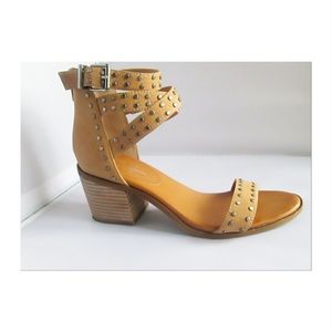 Jessica Simpson Tan Block Heel Leather Sandals